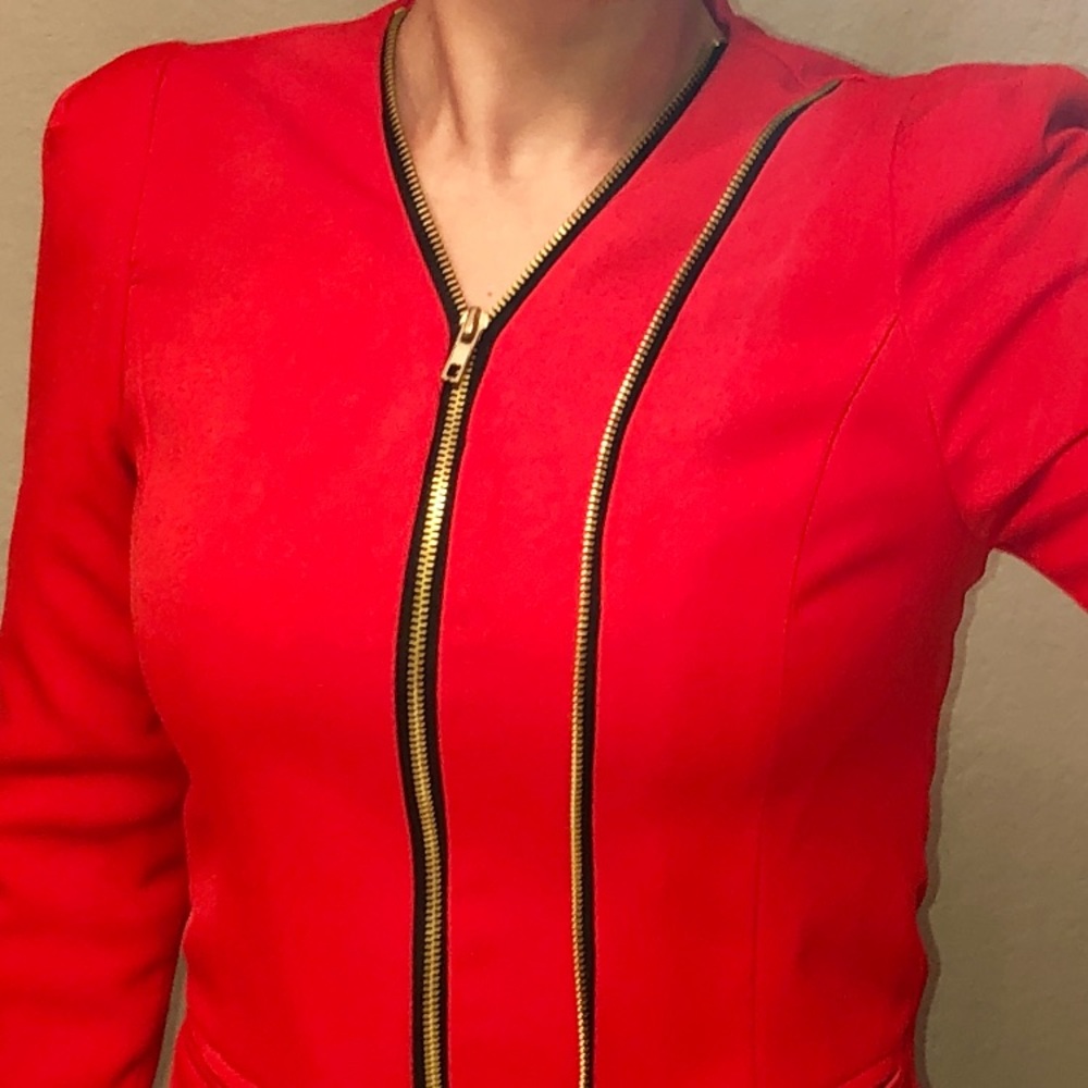 Red Jacket - Picture 6 of 7